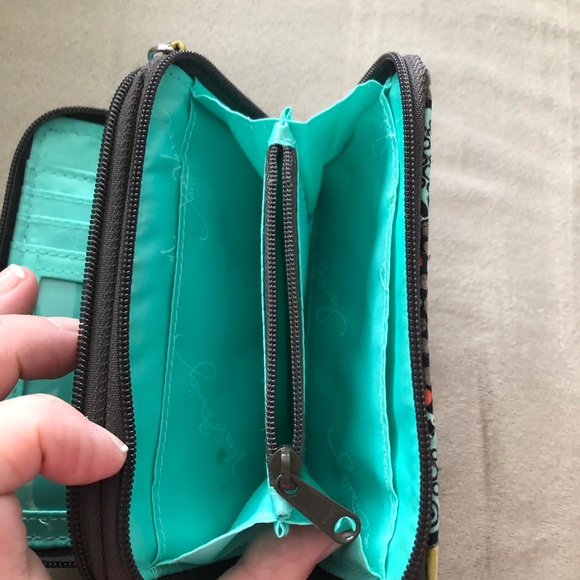 Vera Bradley All in one wristlet wallet - Picture 4 of 4